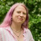Porträtt av Jessica Abbott. Foto.