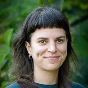 Porträtt av Frida Rosengren. Foto.